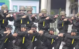 Mãn nhãn với màn võ thuật, bắn súng, đánh bắt khủng bố của Cảnh sát Cơ động Hà Nội